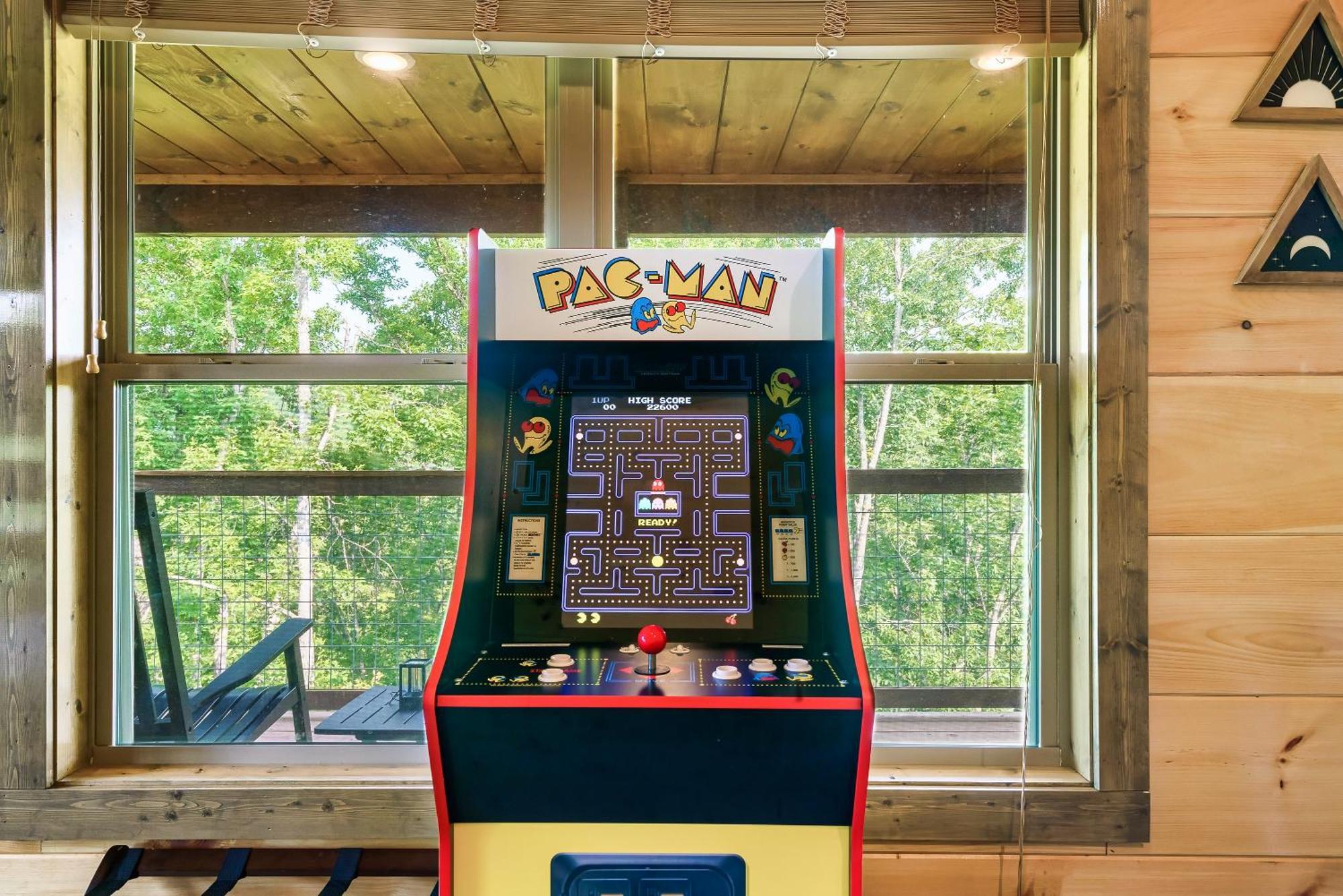 Spring Sale! Indoor Pool, Pet Stays Free, Movie, Hottub Sevierville Exterior photo