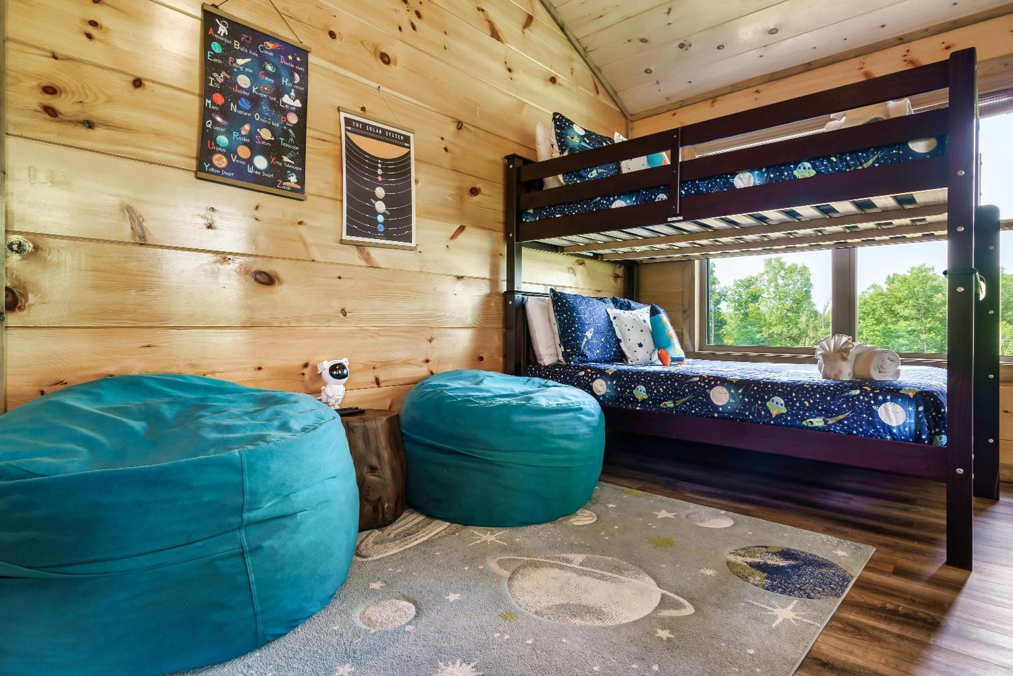 Spring Sale! Indoor Pool, Pet Stays Free, Movie, Hottub Sevierville Exterior photo