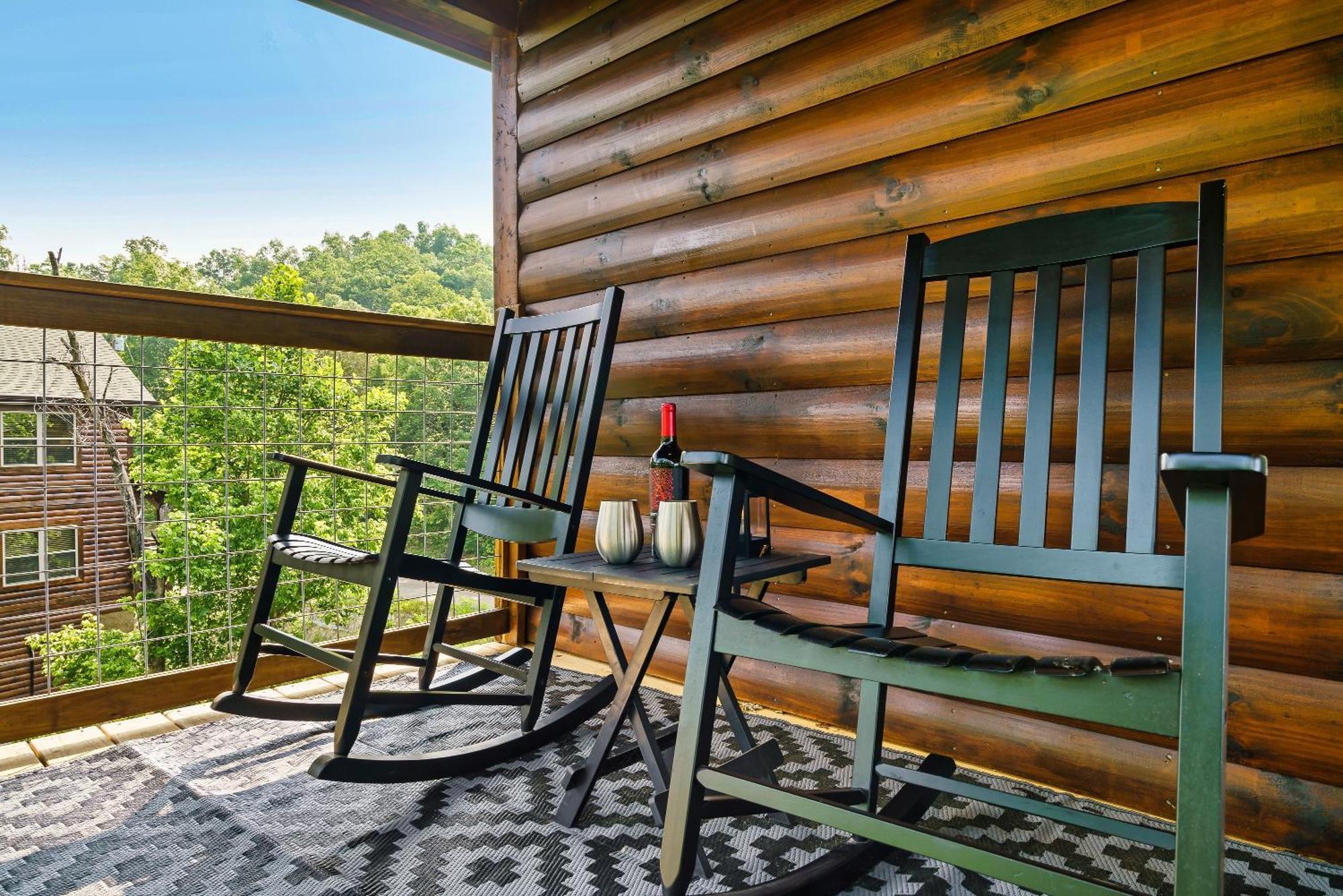 Spring Sale! Indoor Pool, Pet Stays Free, Movie, Hottub Sevierville Exterior photo