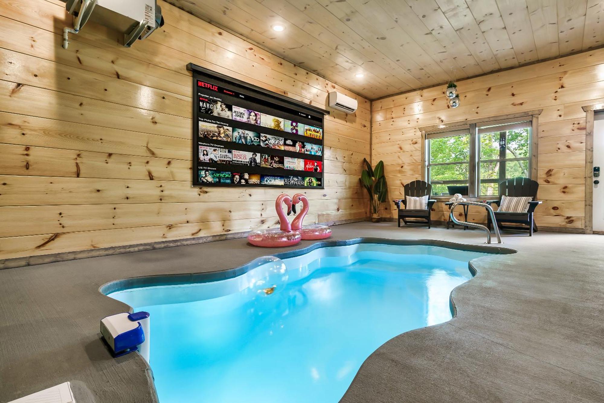 Spring Sale! Indoor Pool, Pet Stays Free, Movie, Hottub Sevierville Exterior photo
